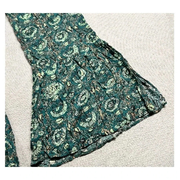 Lucy Love Women's Green Floral Print strapless Jumpsuit Size Small - Picture 6 of 6